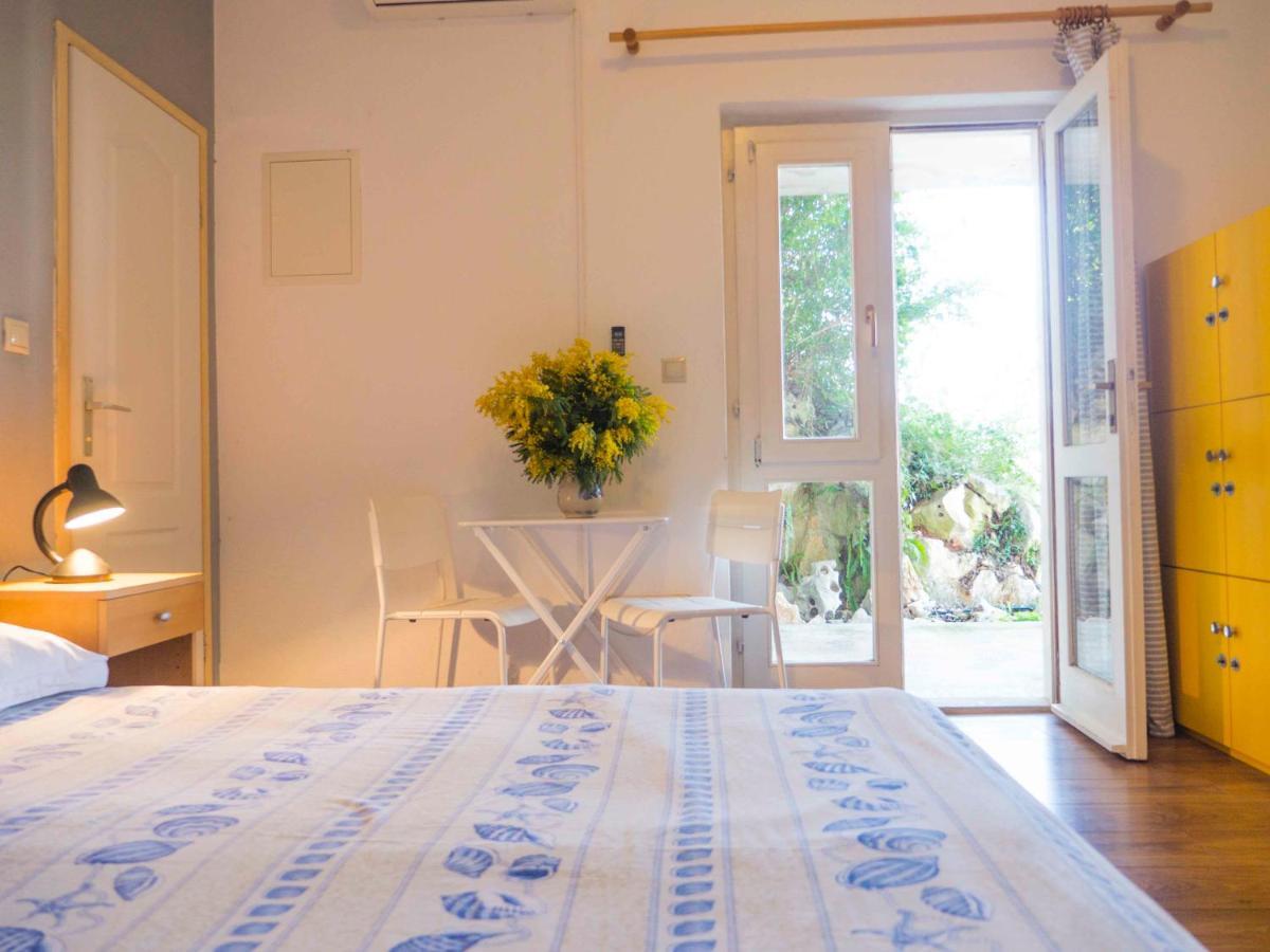 Hostel Kapa Đảo Hvar Ngoại thất bức ảnh