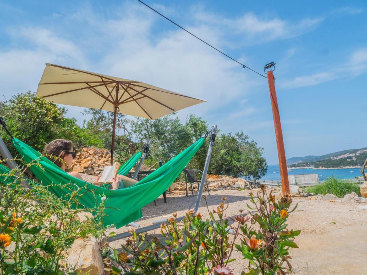 Hostel Kapa Đảo Hvar Ngoại thất bức ảnh
