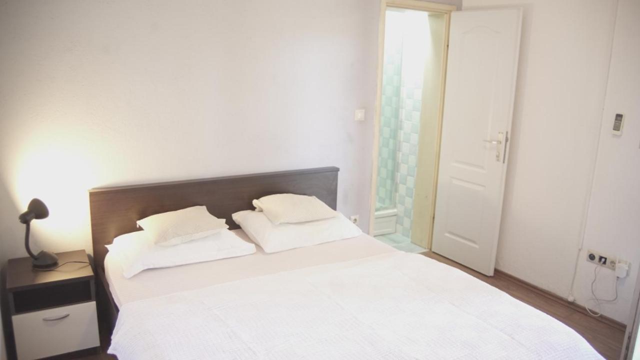 Hostel Kapa Đảo Hvar Ngoại thất bức ảnh